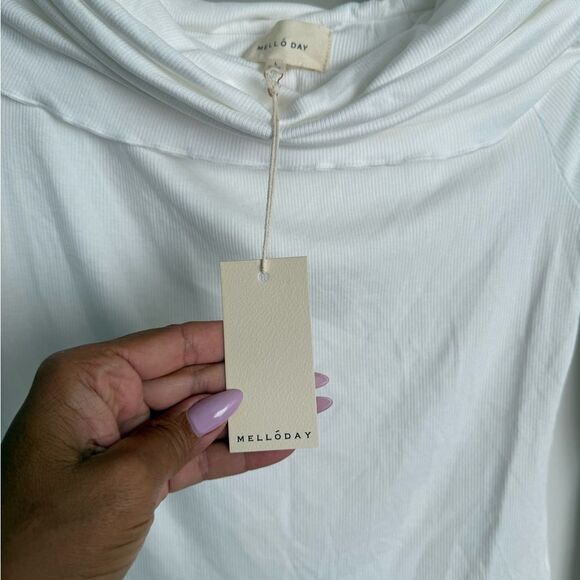 MELLODAY Off-White Off The Shoulder Blouse - Picture 3 of 4